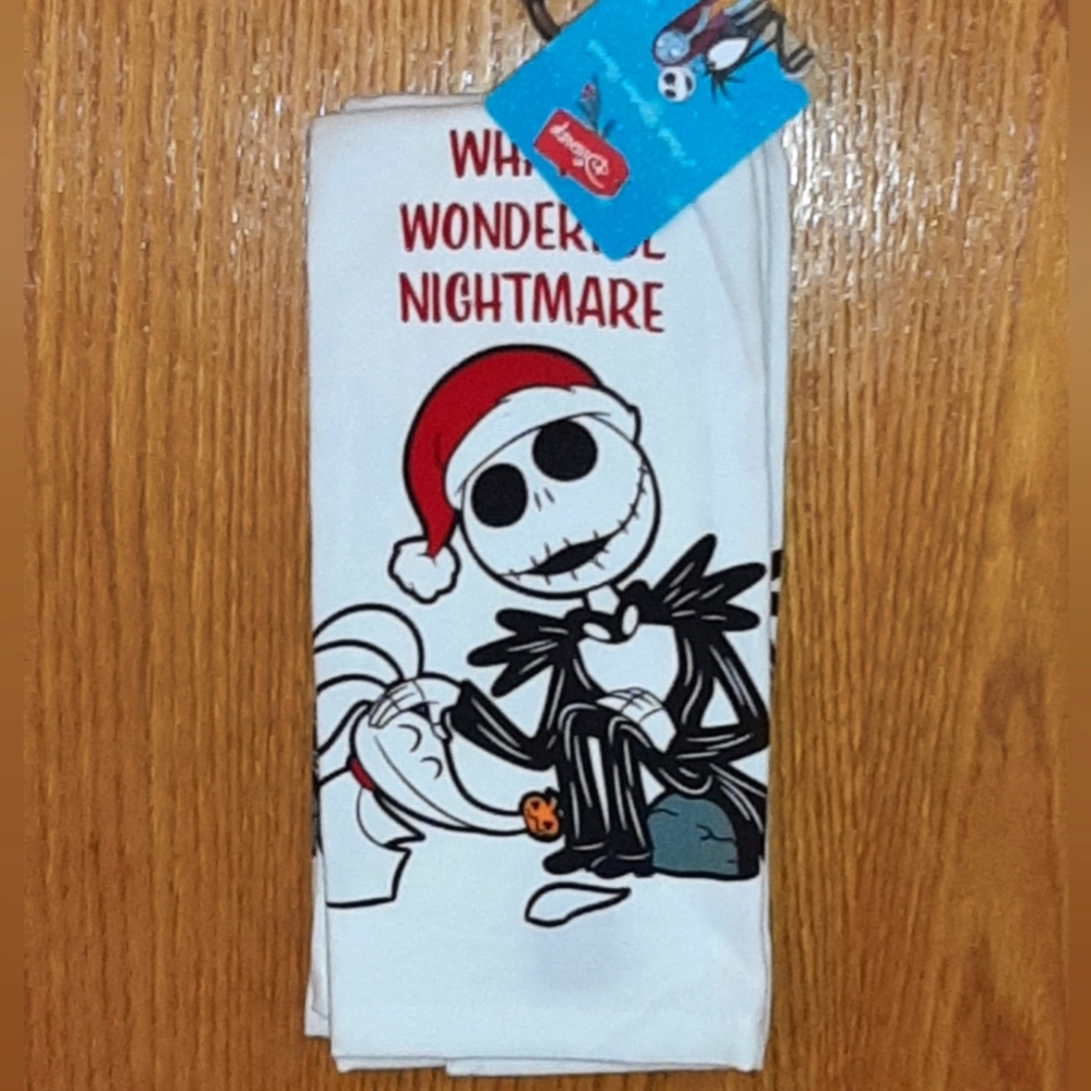 The Nightmare Before Christmas Holiday Kitchen Towels NWT